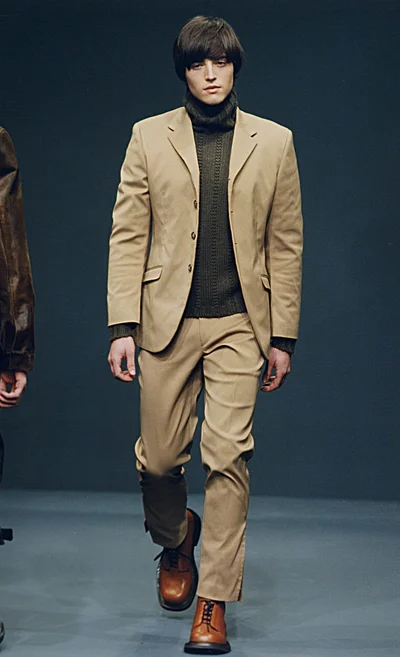 Look 10